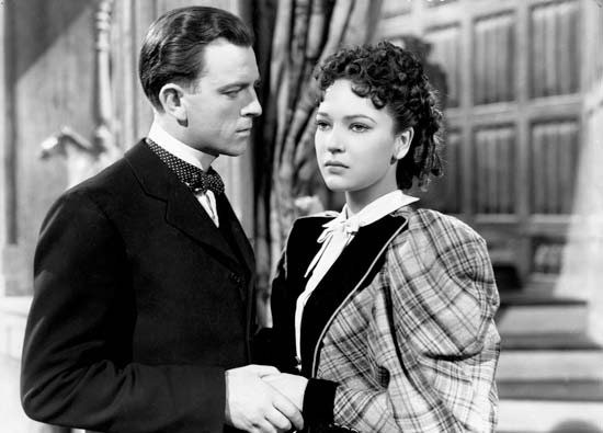 John Clements és June Duprez A Négy toll című filmben (1939), rendező: Korda Zoltán
