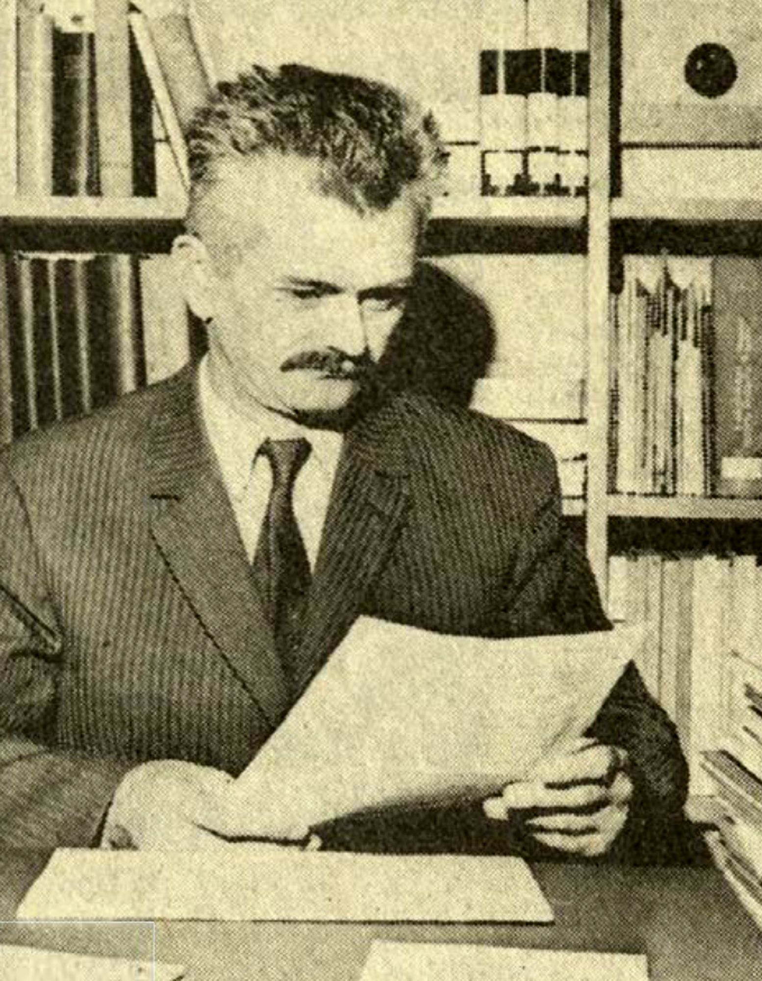 Lisztes László könyvtáros, bibliográfus