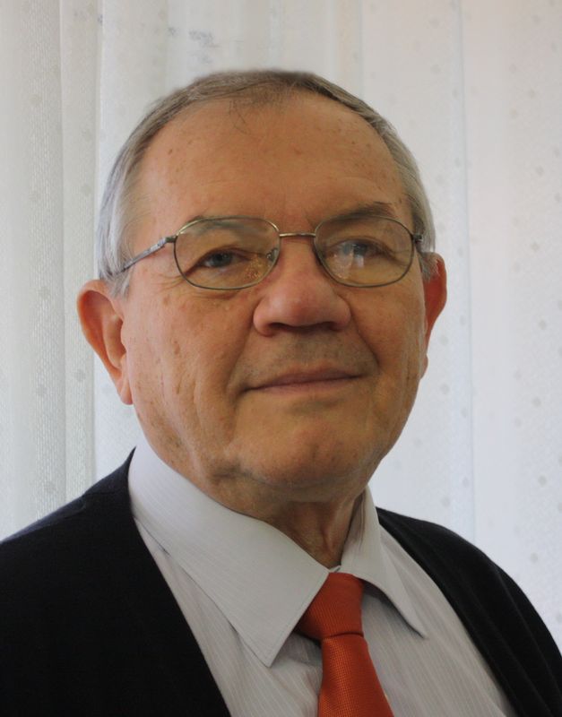 Dr. Remes Péter orvos ezredes, űrkutató, a ROVKI korábbi igazgatója