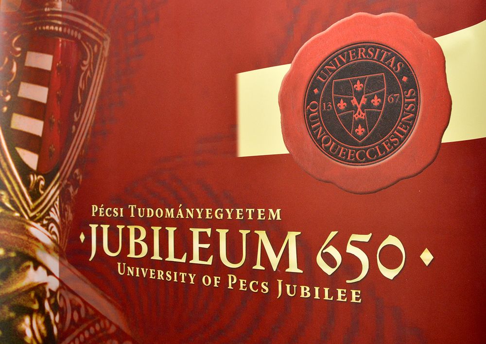 650 éve, 1367. szeptember 1-jén Viterbóban kelt V. Orbán pápa bullája, melyben engedélyezte a pécsi egyetem működését