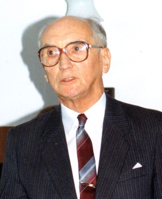 Dr. Török István nyugdíjas jogtanácsos